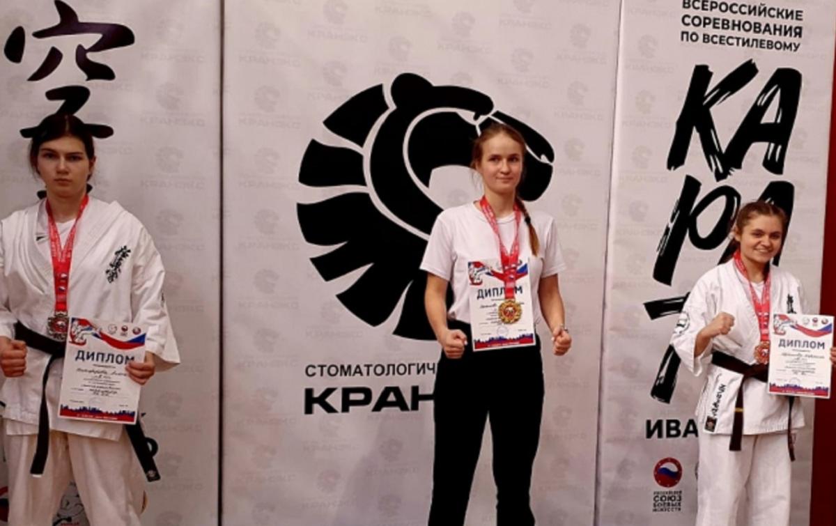 Студентка-каратистка из Карелии получила серебро на престижных соревнованиях и отстояла честь региона