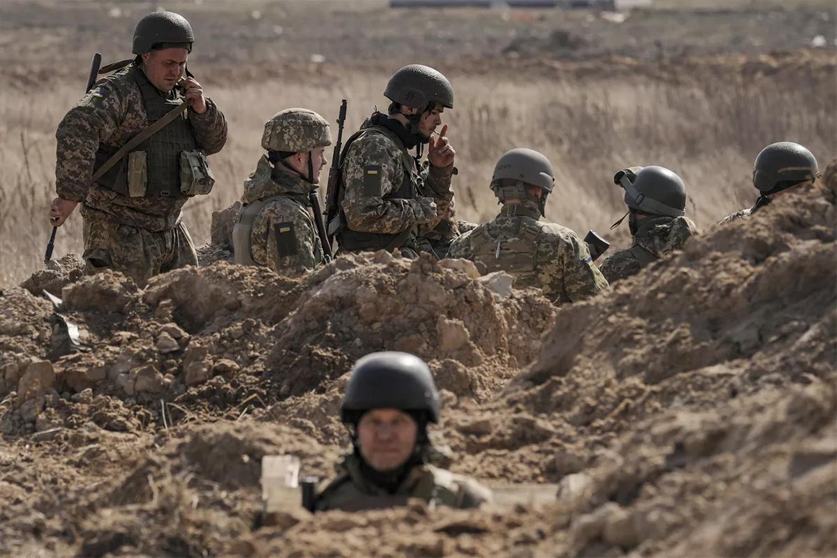 Украинские коллекторы запрашивали информацию по мобилизованным в ВСУ у России