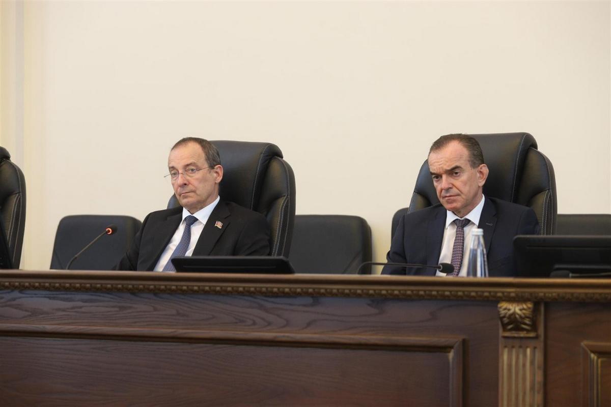 Депутаты ЗСК законодательно поддержали дополнительную соцпомощь отдельным категориям кубанцев