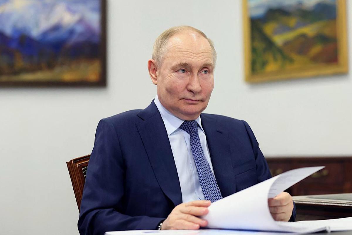 Президент РФ отправил президентский борт в Китай для эвакуации больного раком мальчика