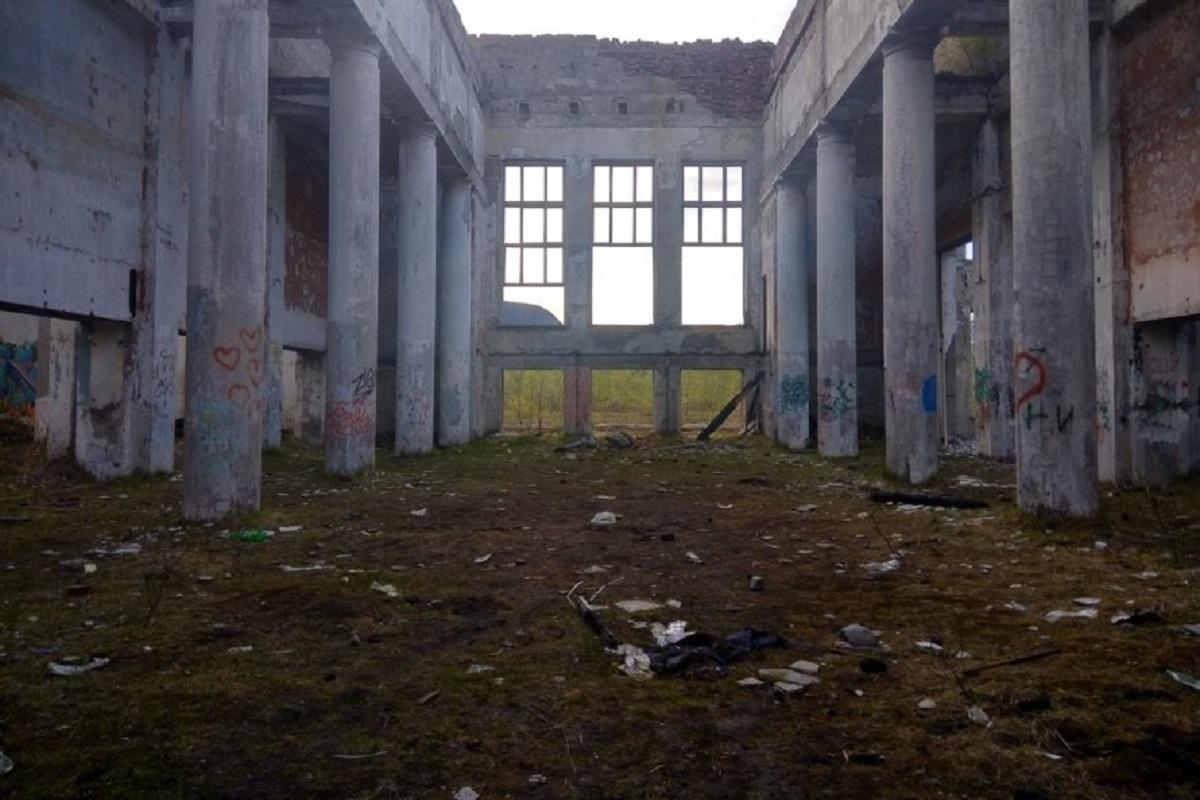 Заброшенный вокзал под Мурманском вновь выставили на торги за 7,5 млн рублей