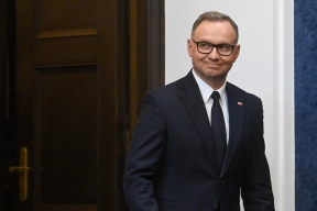 Книгу «Дебил», о президенте Дуде сняли с продажи в Польше