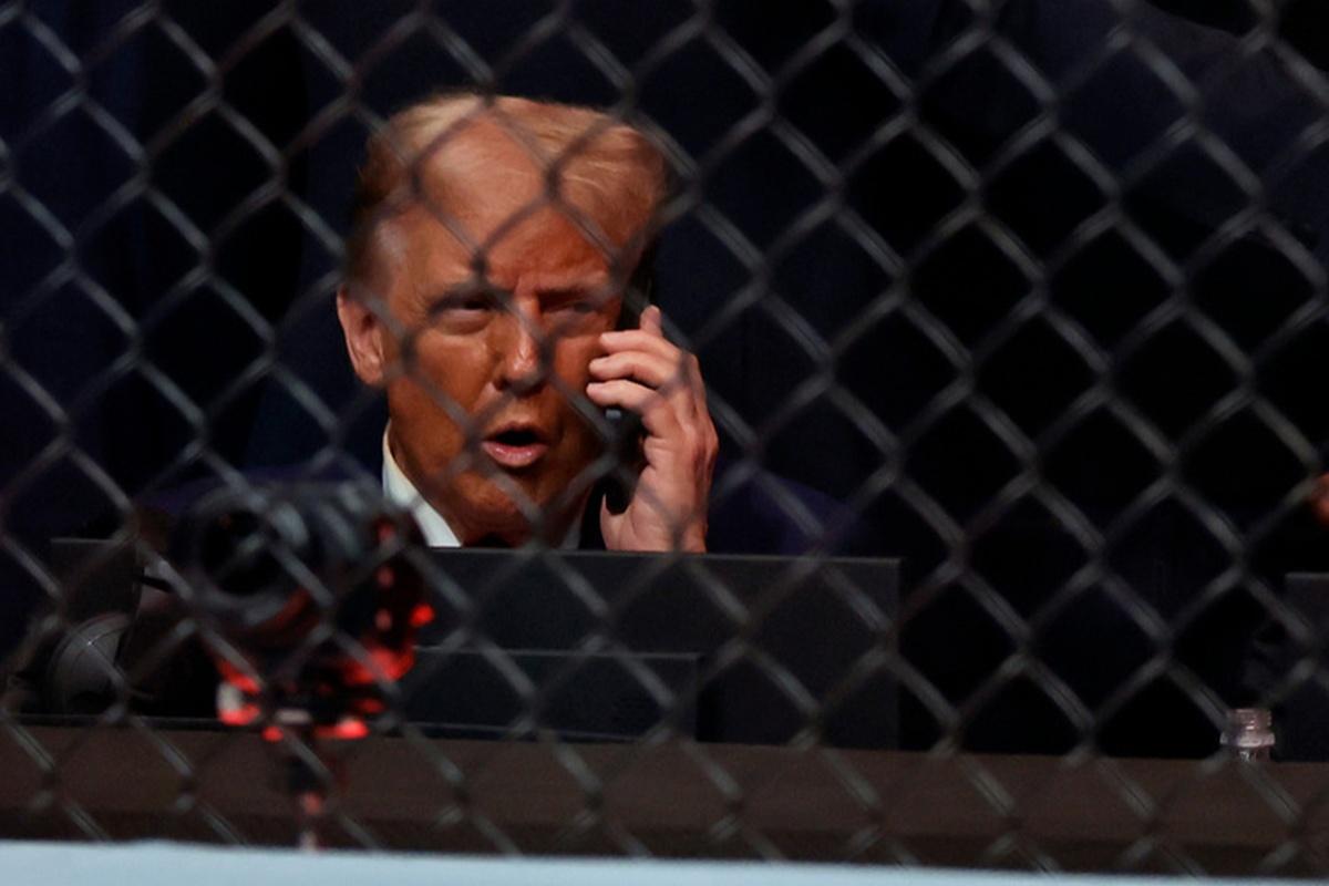 Трамп рассказал о разговоре с Путиным 17 июня