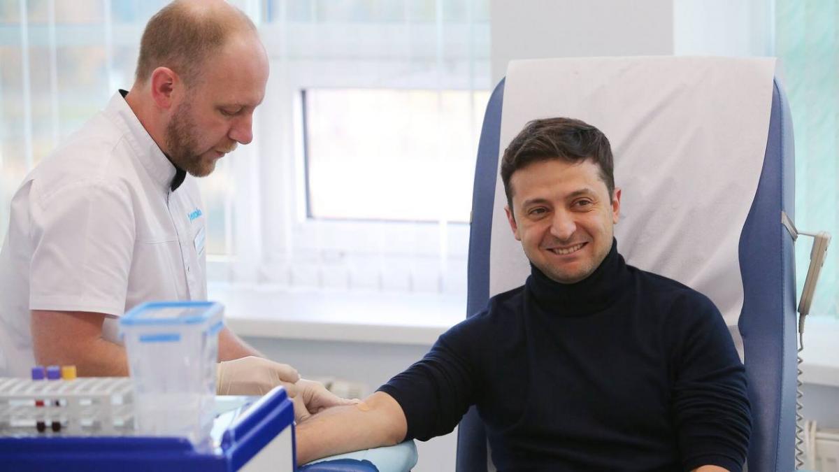 Нарколог — о срыве Зеленского: «Конец зависимого. Контроль утрачен над телом и страной»