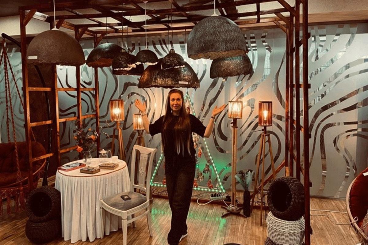 На фестивале «Шумбрат, Мордовия!» мастерица показала экологичные абажуры