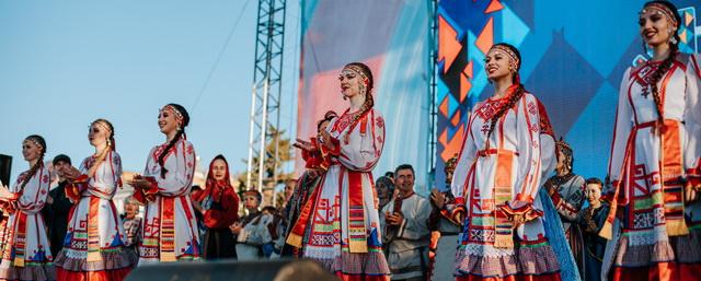 В центре Чебоксар в День Республики ограничат движение и стоянку транспорта