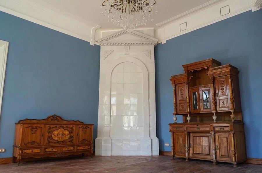 Протез из романа Достоевского и парадные залы XVIII века: в Вологде усадьбу Засецких реставрируют научным методом