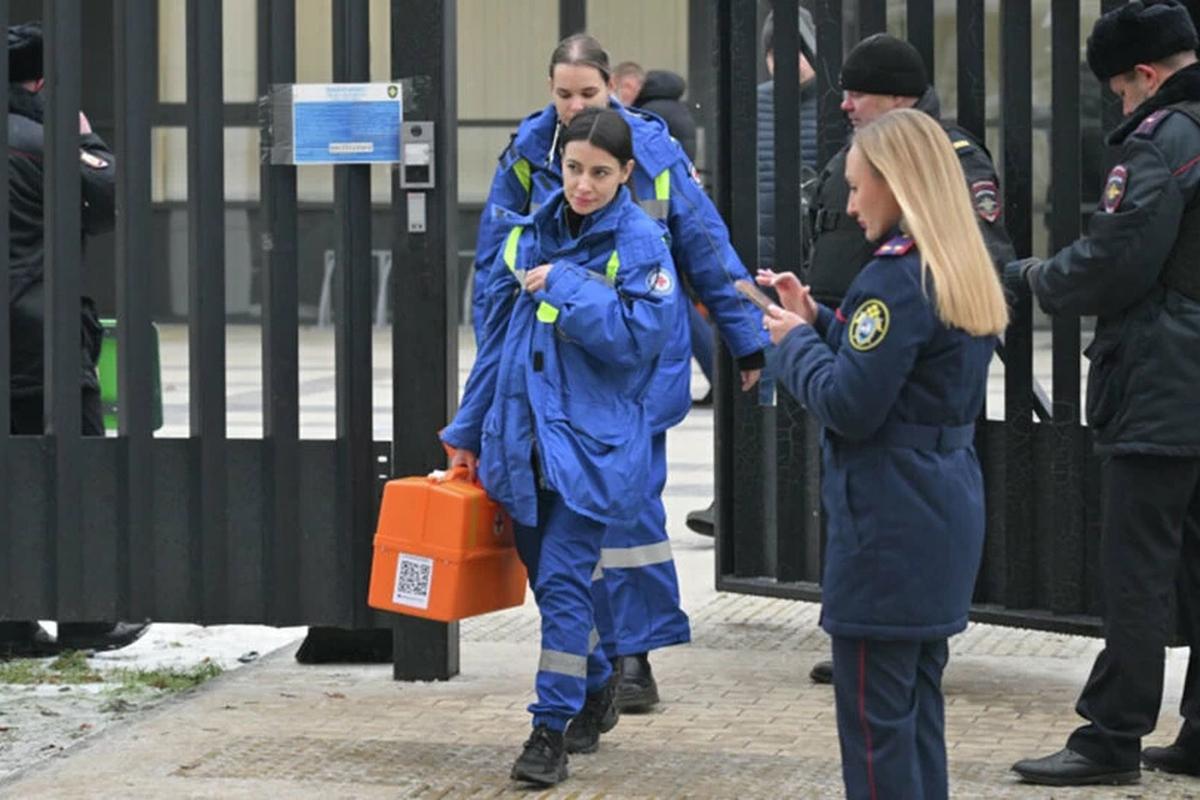 Семиклассник ранил ножом одноклассника в пермской школе