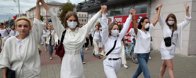 Молодые белорусские граждане отказались от президентских наград