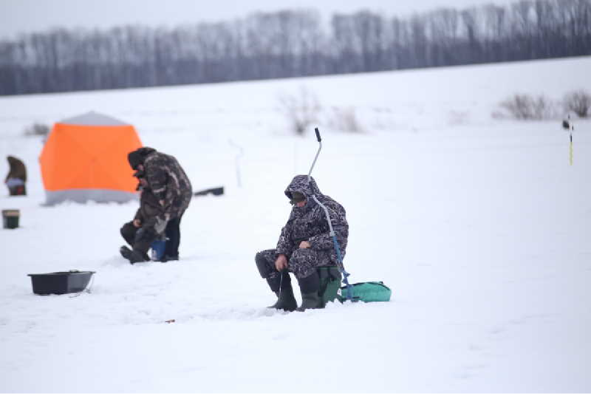 В Мордовии рыбаков предостерегли выходить на лед