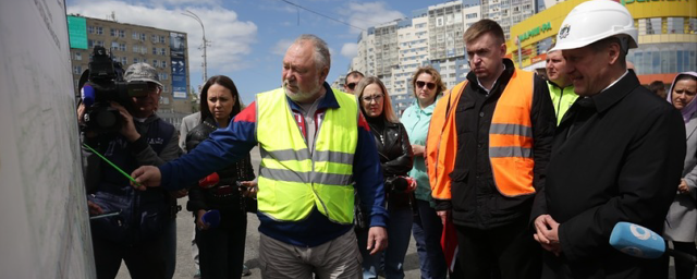 Основную часть работ на площади Лыщинского завершат до конца года