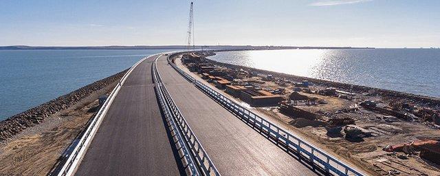 Крым ответил на угрозу блокировки моста через Керченский пролив