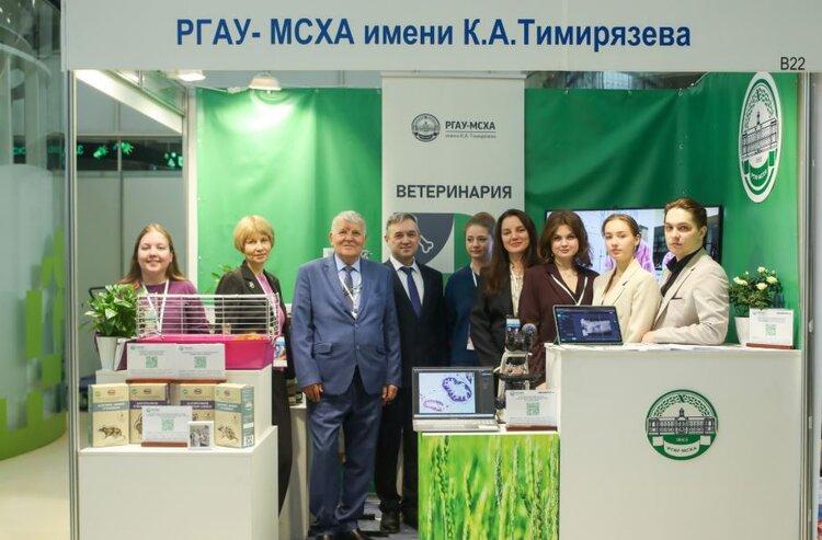 350 докладов и операции на живых животных: Тимирязевка показала новейшую ветеринарию на конгрессе в «Сколкове»