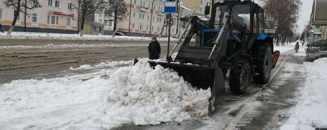 В Чебоксарах последний апрельский снег убрали с улиц в течение суток