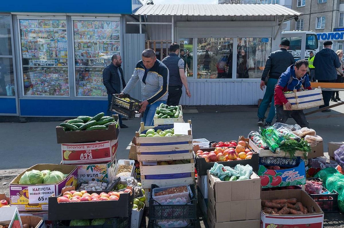 Как отсутствие продавцов-мигрантов на рынках поможет отечественным производителям: мнение депутата Госдумы