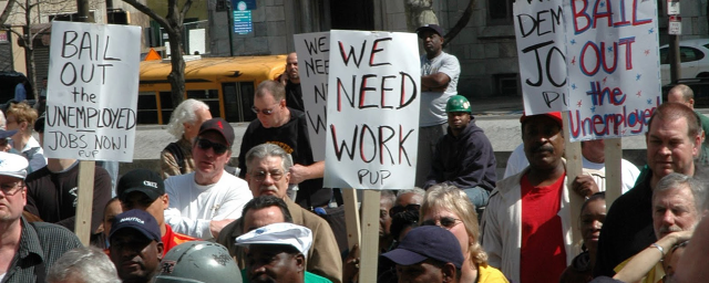 Число нуждающихся в поддержке из-за безработицы в США снижается