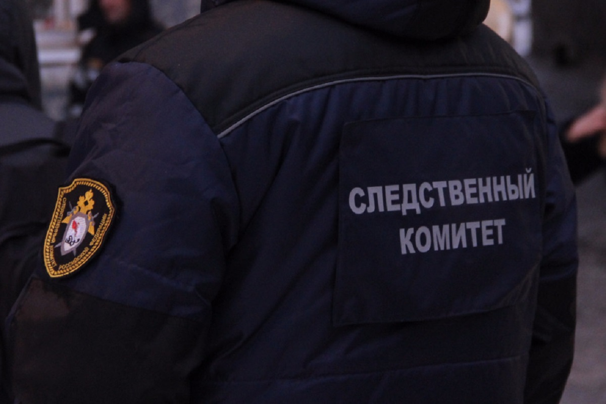В Смоленске на улице Рыленкова разбился с седьмого этажа 26-летний мужчина