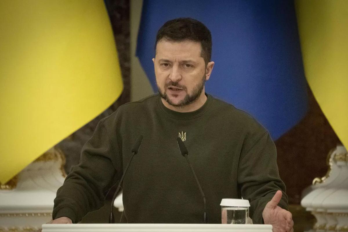 Журналист рассказал о конфузе Зеленского на встрече с Макроном