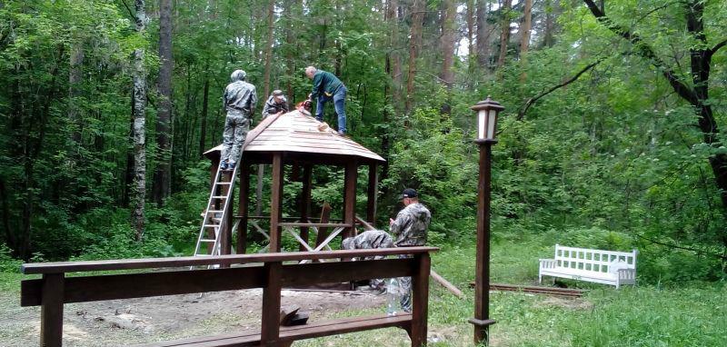 В Перми в экопарке «Мечта воробушка» провели субботник