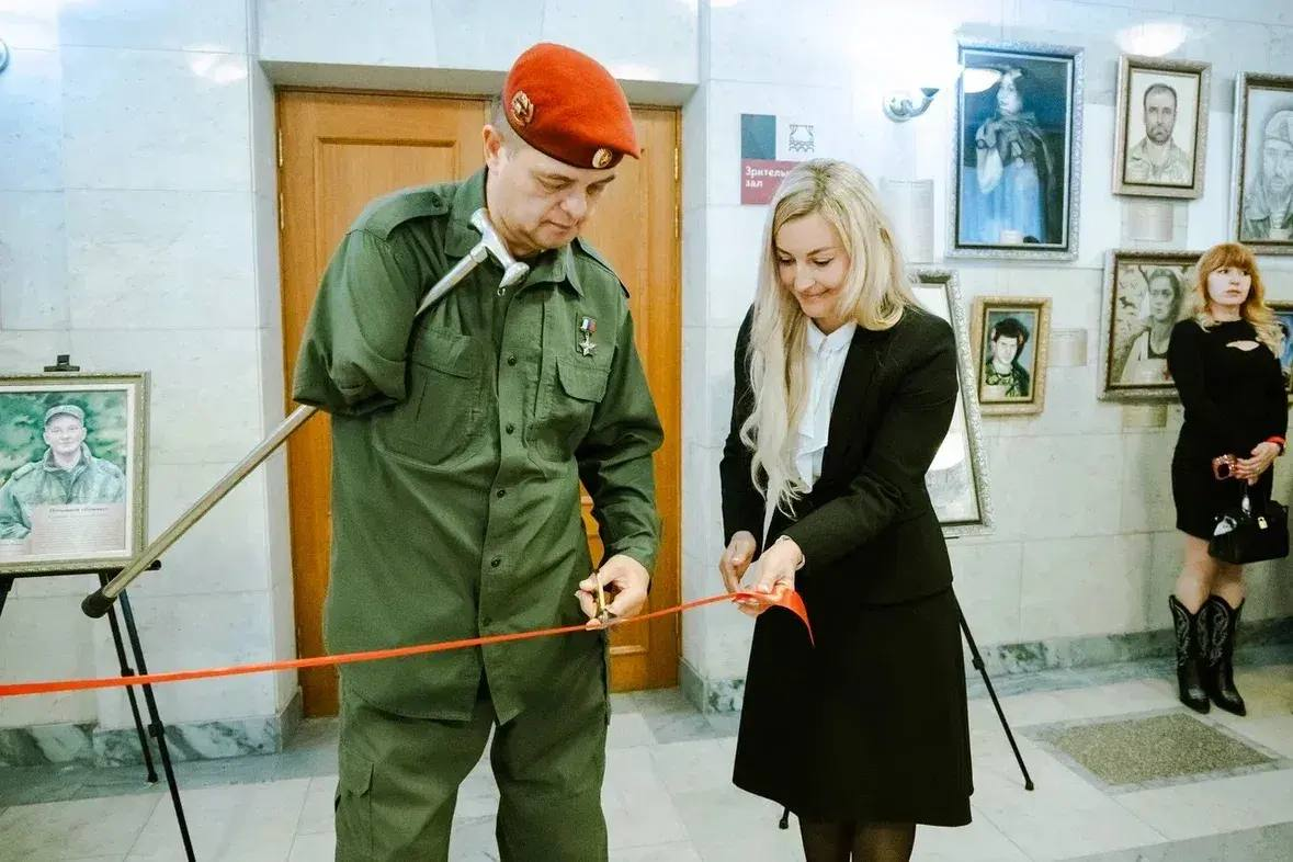 Выставка «Родина в сердце Героя» в Кашире представила портрет нового защитника Отечества