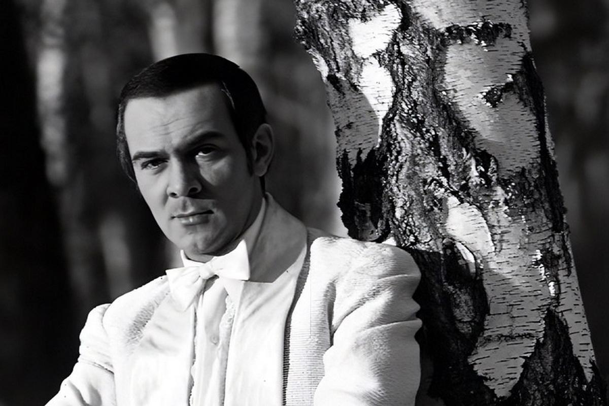 Тайно женился, конфликтовал с КГБ и избежал тюрьмы. Взлеты и падения легендарного Муслима Магомаева