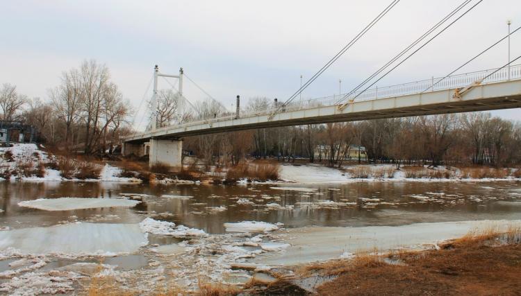 В Оренбурге на реке Урал завершился ледоход