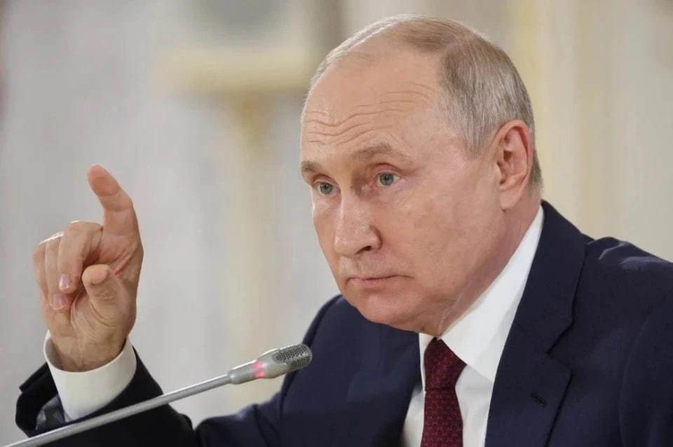 Путин уволил четырёх заместителей министра обороны