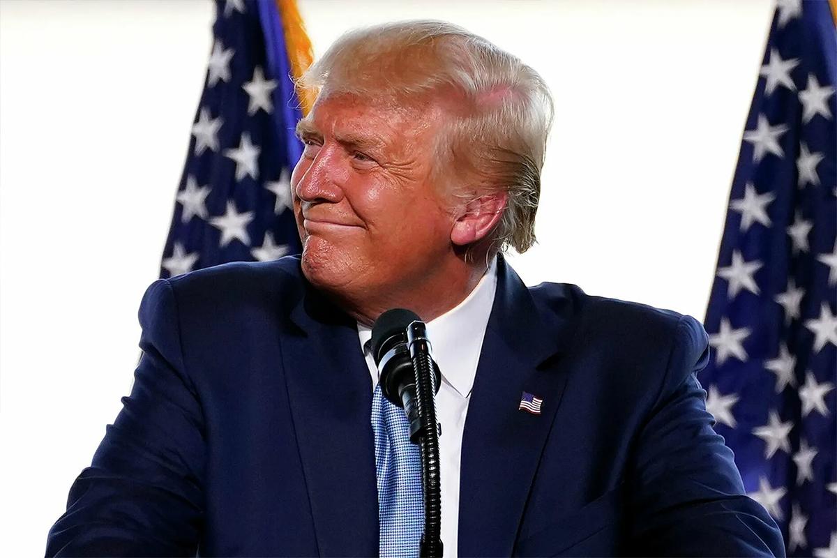 Трамп поблагодарил власти Флориды за переименование улицы в его честь