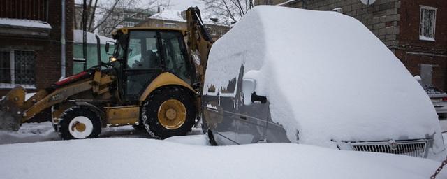 Белогорский мэр Мелюков раскритиковал заваленные снегом дороги в Новосибирске