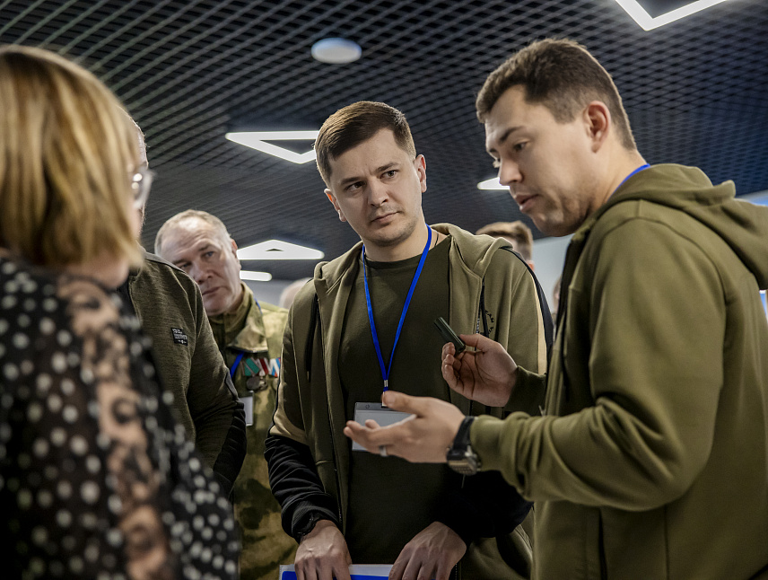 Спикер Липецкого облсовета Владимир Сериков открыл III Форум военных волонтеров в Ельце