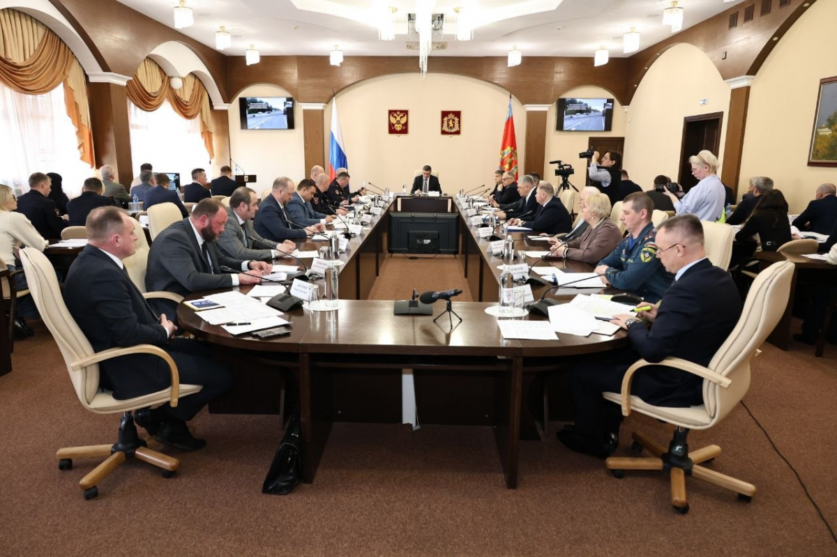 Губернатор Александр Авдеев провел заседание комиссии по безопасности дорожного движения при правительстве Владимирской области по итогам 2025 года
