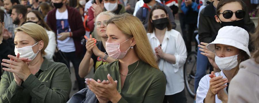 Более 70 участников стихийных акций протеста задержали в Минске