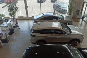 Российские автодилеры массово повышают цены на автомобили