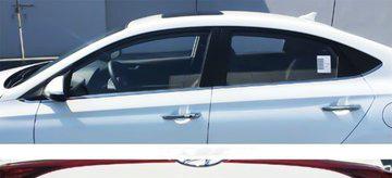 В Сети появились первые фото обновленного седана Hyundai Solaris