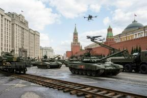 На военные рельсы: в Госдуме призвали сменить военную стратегию. «Иначе так и будем получать»