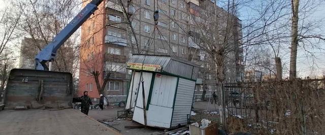 В Нижнем Новгороде продолжается демонтаж заброшенных киосков