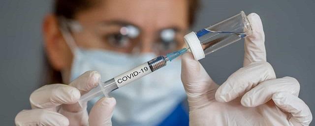 Вирусолог назвал противопоказания при вакцинации от COVID-19