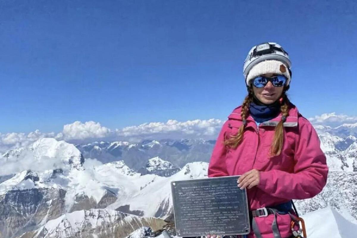 Опытный альпинист дал неутешительный прогноз по спасению Натальи Наговициной