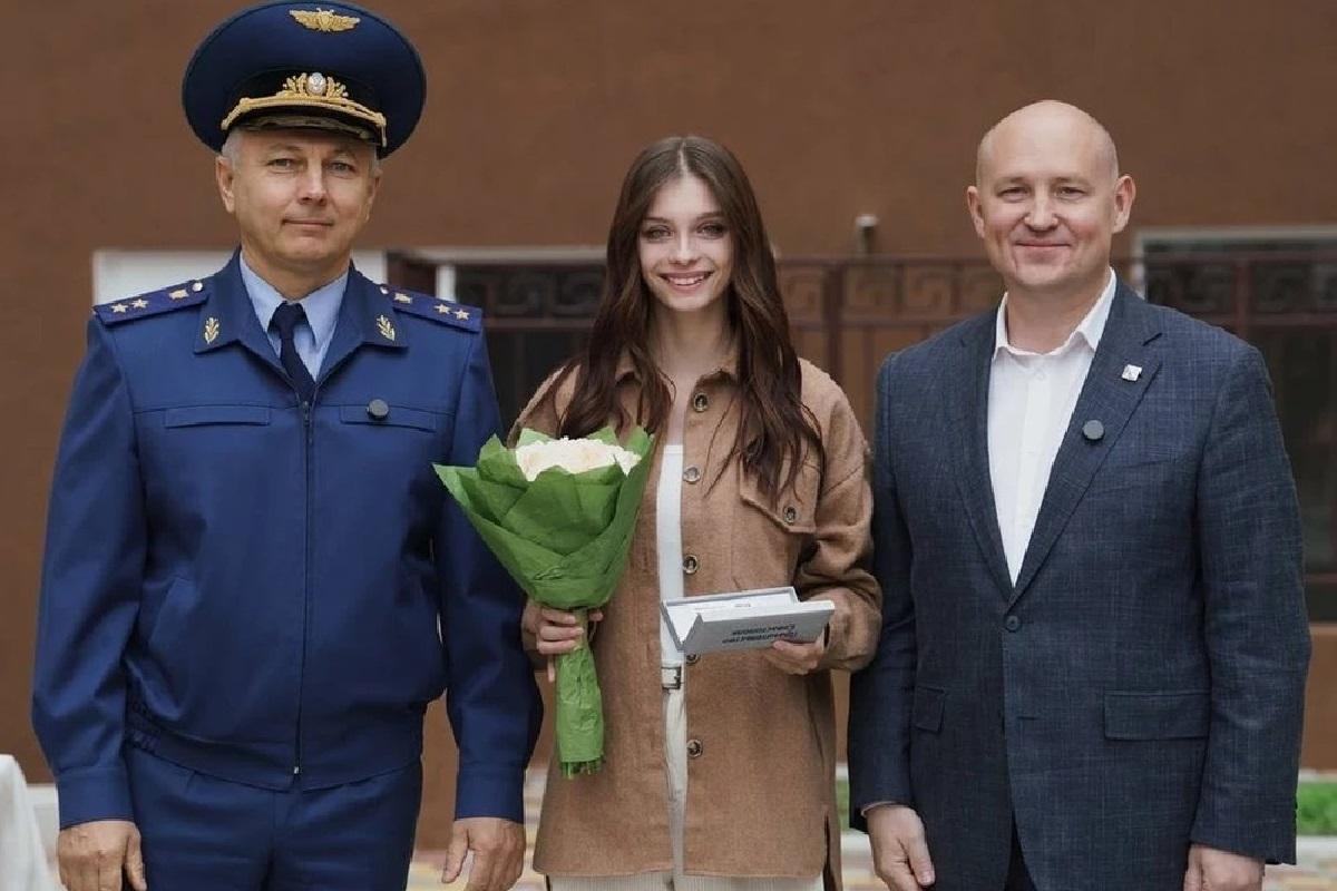 Севастопольские дети-сироты получили ключи от новых квартир