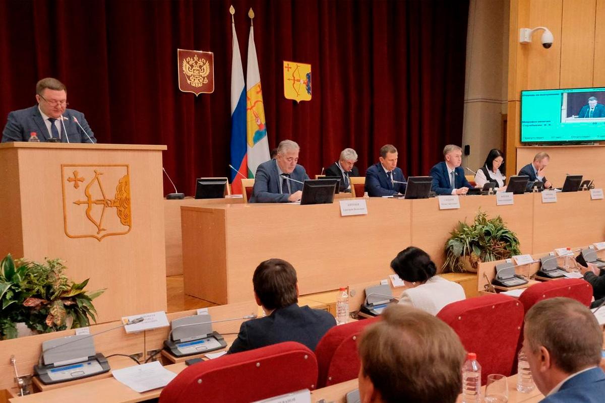 Спикер Заксобрания Роман Береснев: Депутатами парламента принят ряд социальных решений