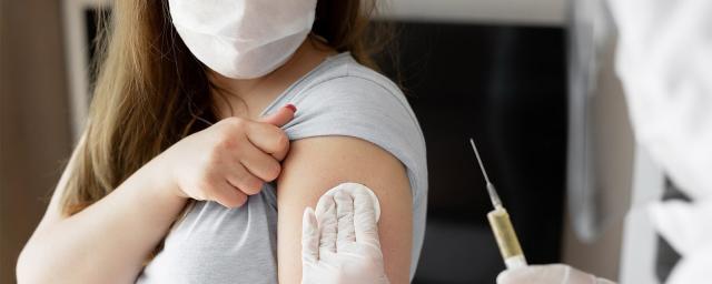 Инфекционист Поздняков заявил, что «омикрон» стал обычным ОРВИ для вакцинированных