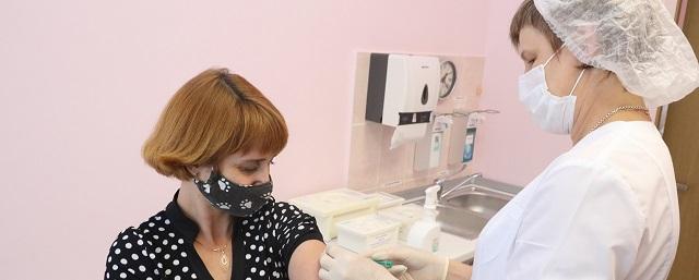 В Дзержинске вакцинацию от COVID-19 прошли более 40 тысяч человек