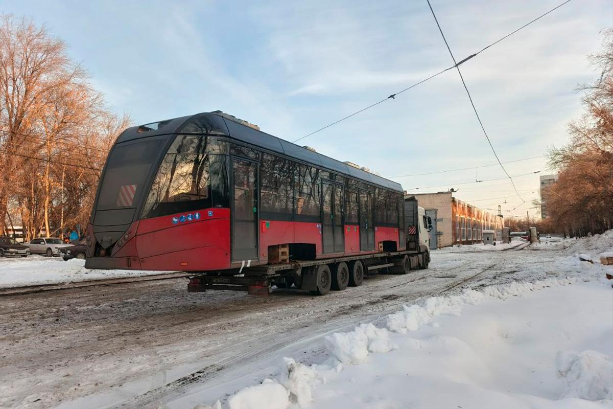 Мэр Максим Кудрявцев: До конца декабря в Новосибирске на линию выйдут девять модернизированных трамваев