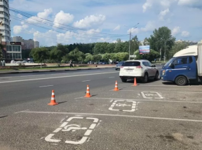 В Городском округе Пушкинский нанесли разметку парковочных мест для инвалидов