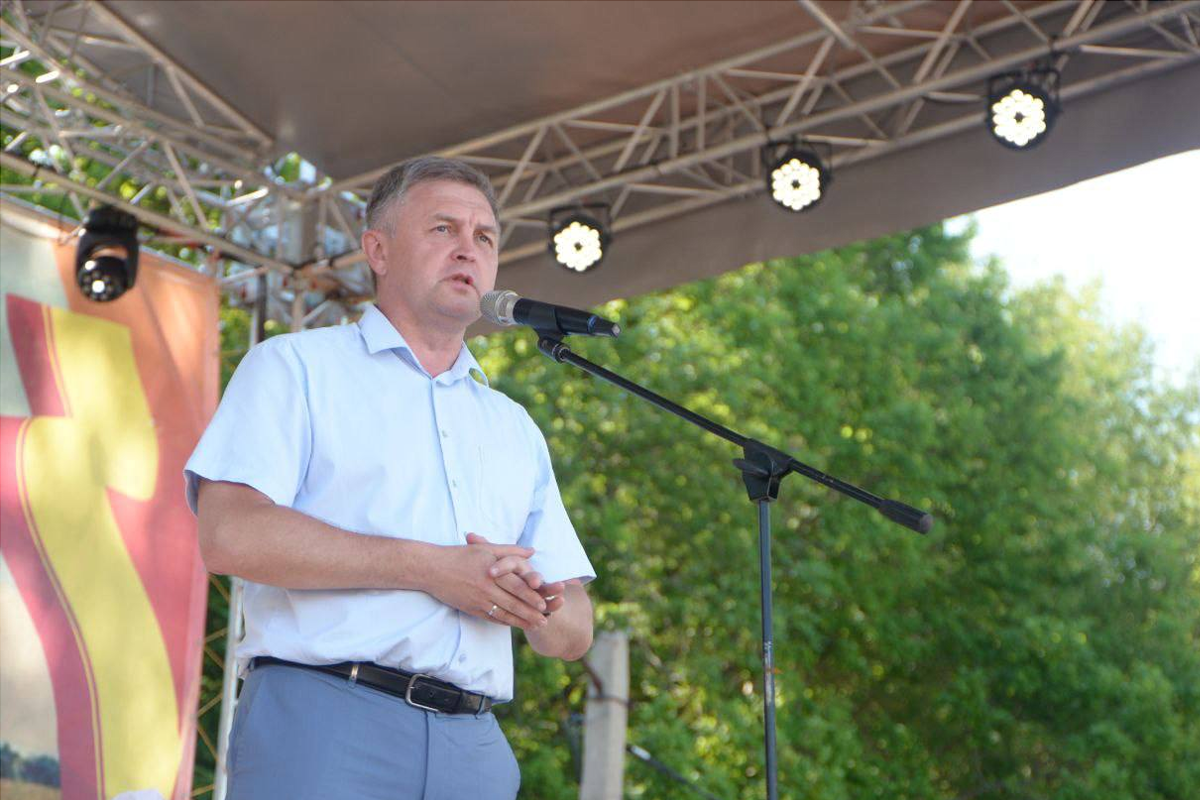 Спикер Заксобрания Кировской области Роман Береснев: Семья – это огромное счастье, но это и большой труд, который всегда вознаграждается