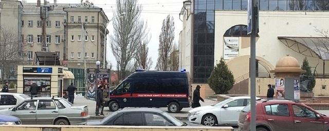 В Ростове после взрыва кинологи проверяют все школы города