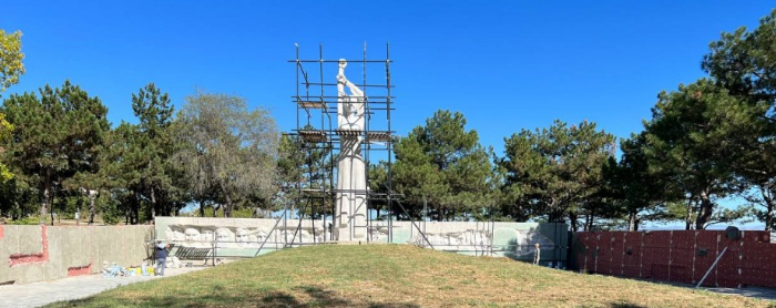 В Симферополе в этом году отреставрируют мемориал «Скорбящая мать»