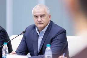 Глава Крыма Аксенов пообещал поддержку Херсонской области после удара БПЛА в Хорлах