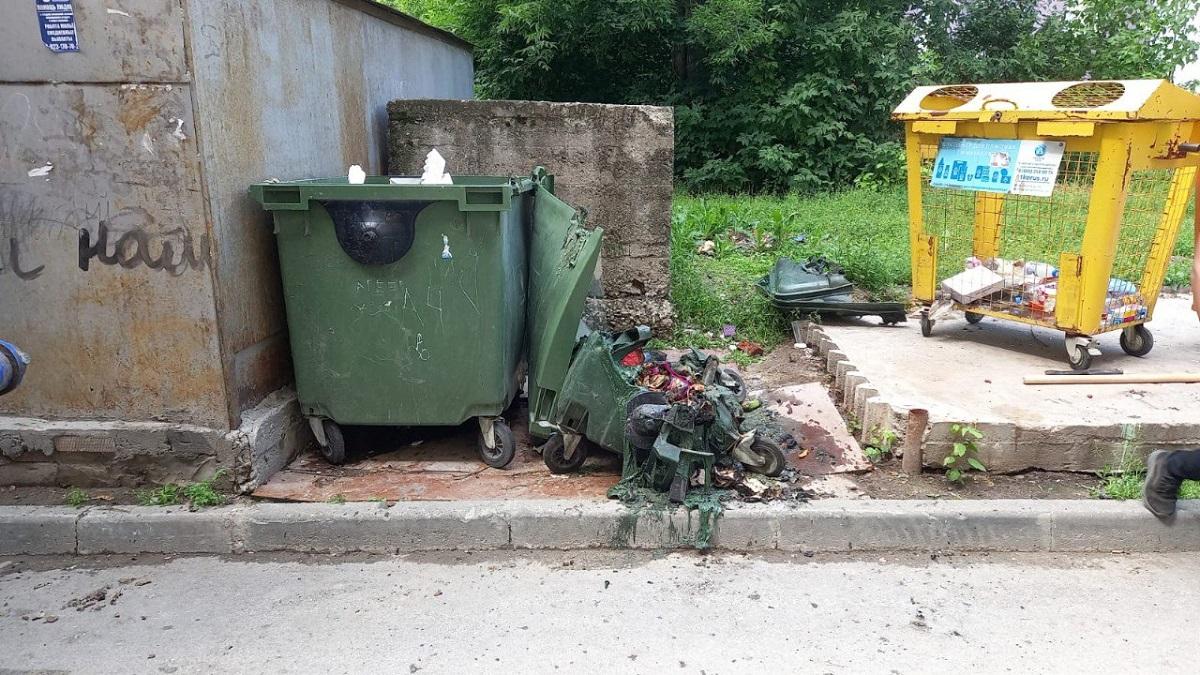 «Волна вандализма»: в Новосибирске неизвестные поджигают мусорные контейнеры