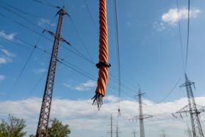 Высоковольтный кабель рухнул на детей на Рублёвском шоссе, подросток в больнице